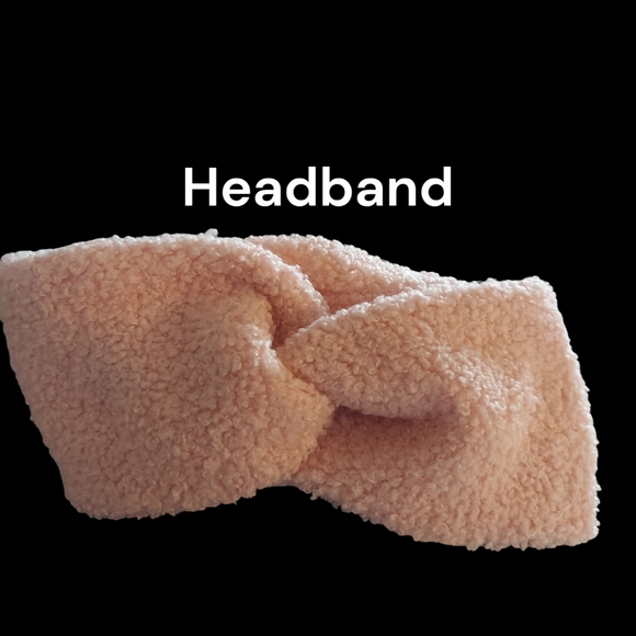 OH, So Cozy 3 Piece Set Headband, Socks, Scrunchie NIB - Picture 4 of 6